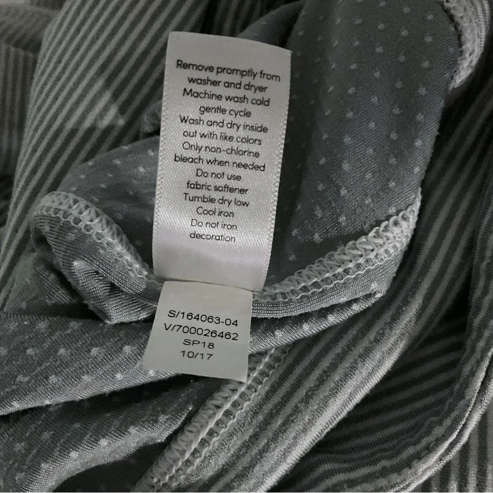 Athleta Hooded Pullover Sz XS Relaxed Fit Striped Active Athleisure Gray - Picture 12 of 13